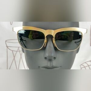 Authentic!! Vintage 1980's Ray-Ban Sunglasses Brushed Gold W0755.